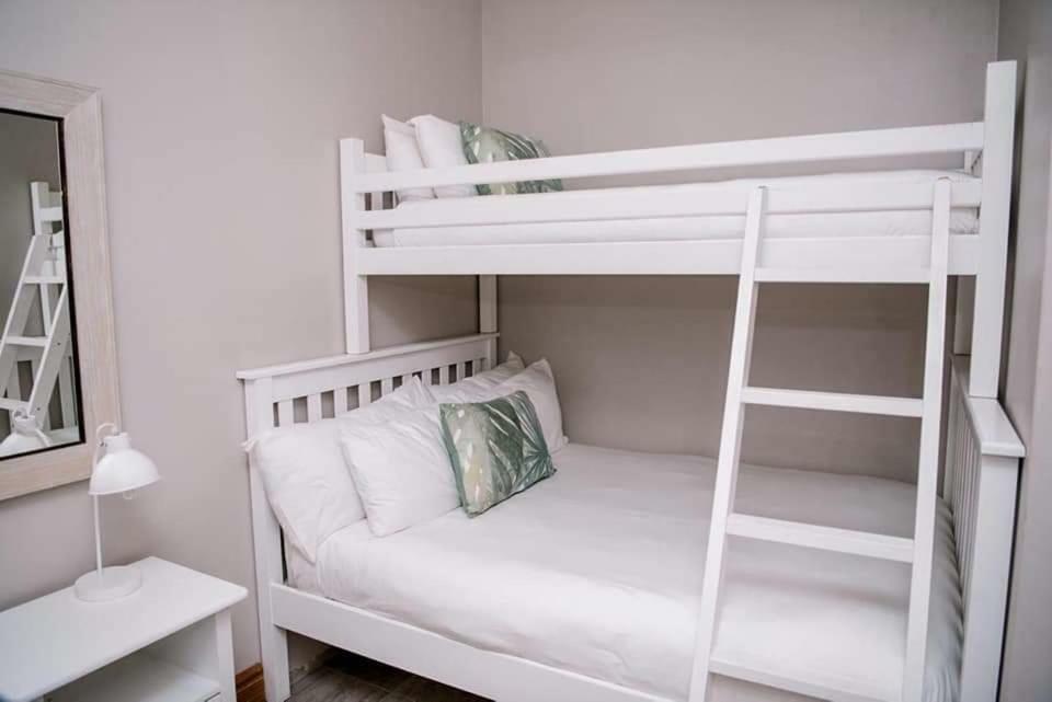 61 Cabanas Durban Luaran gambar